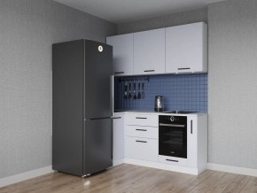 Кухонный гарнитур угловой Смоки 1000*1800 (Стол. 26мм) в Снежинске - snezhinsk.ok-mebel.com | фото