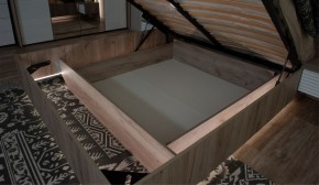 Спальня Джулия Кровать 160 МИ с подъемным механизмом Дуб крафт серый в Снежинске - snezhinsk.ok-mebel.com | фото 3