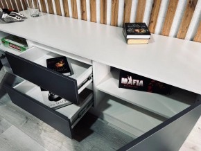 Тумба ТВ большая Парус (Белый/Графит) в Снежинске - snezhinsk.ok-mebel.com | фото 3